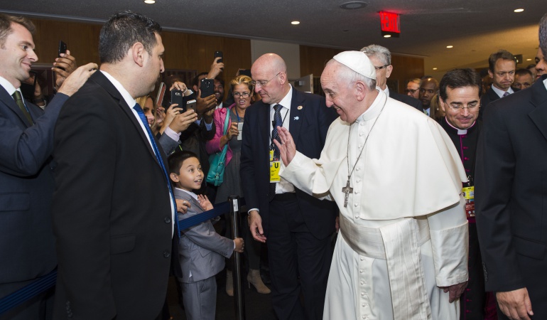 Mensaje del papa Francisco en la Cumbre de Nobel de Paz: El papa le pide al mundo inspirarse en los esfuerzos de paz de Colombia