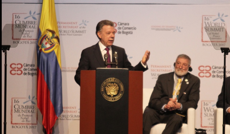 Cumbre de Nobel de paz: Santos propone 10 principios universales para la construcción de la paz en el mundo