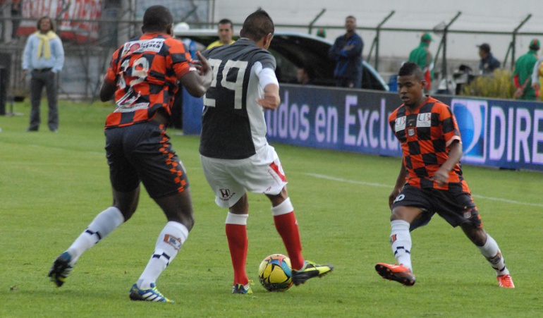 Tucumán Santa Fe camiseta Libertadores: A propósito de Tucumán: Santa Fe y otros equipos que improvisaron sus camisetas