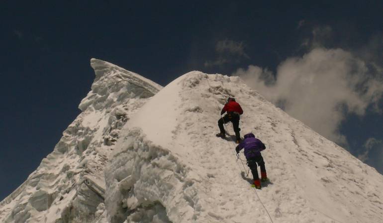 La montaña más alta del mundo tendrá cubrimiento de internet: Nepal intentará que el wifi llegue al Everest en seis meses