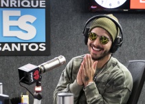 Exesposa de futbolista coquetea a Maluma por Instagram