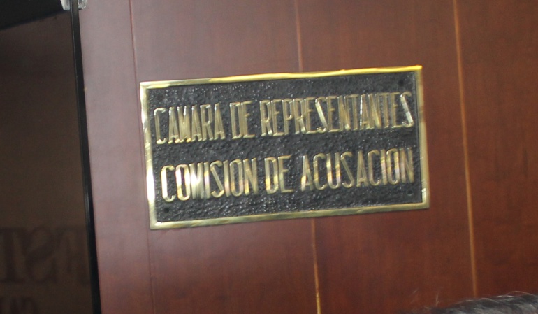 Comisión de Acusación abre indagación preliminar en contra del presidente Santos