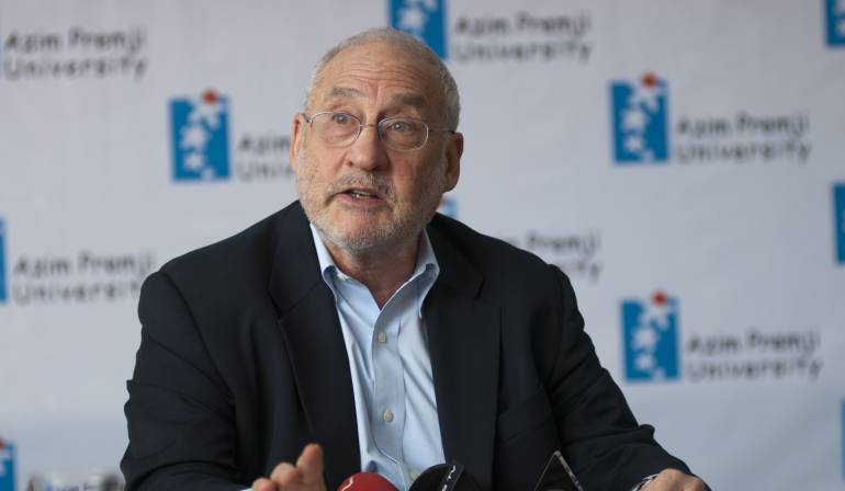 Foro El futuro de Colombia-Justicia Social y Económica: "Para una paz sostenible se necesita asegurar tierras y trabajos para los afectados": Stiglitz