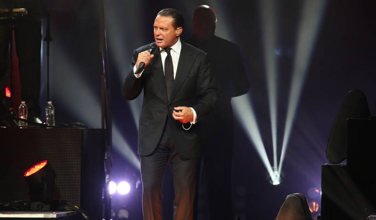 El cantante Mexicano Juan Manuel.
