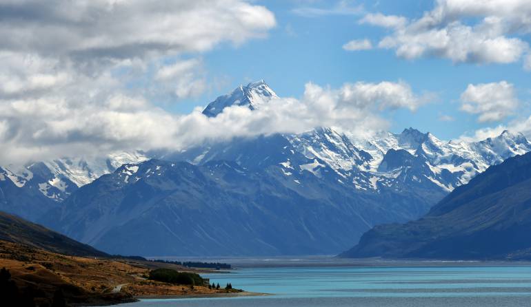 Monte Cook, Nueva Zelanda