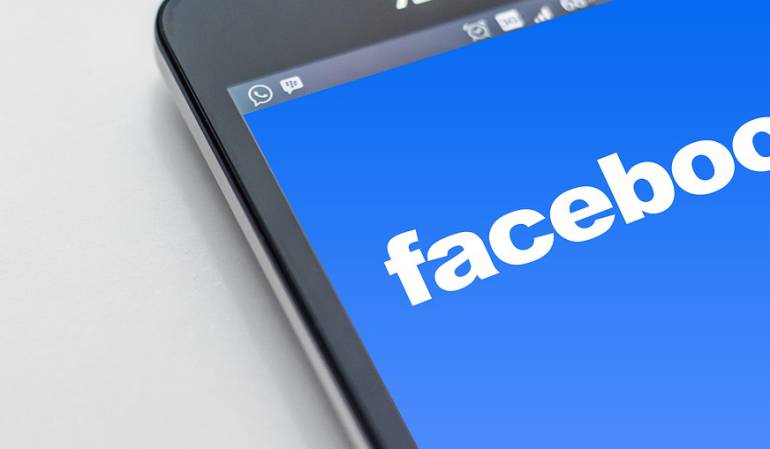 Páginas de estafa en Facebook: Las páginas de Facebook que usan fotos de niños enfermos para que hagas clic, estafarte y hacer dinero