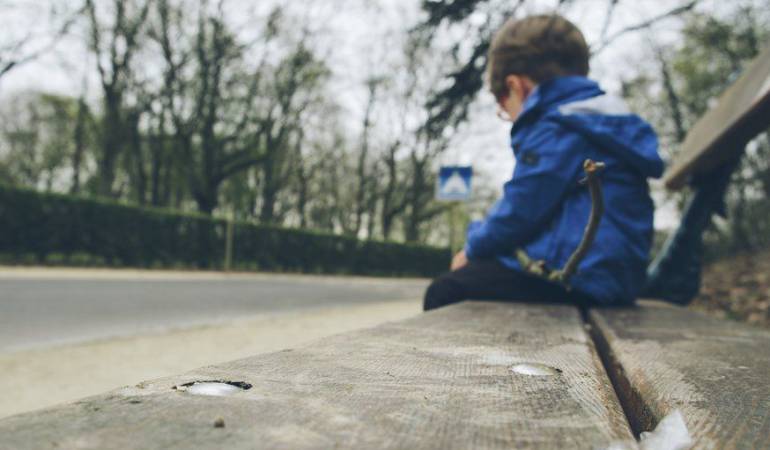 Es importante prestarle atención a comportamientos en el niño que no corresponden a su edad.