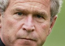 George W. Bush aboga en favor de los medios para denunciar abusos de poder
