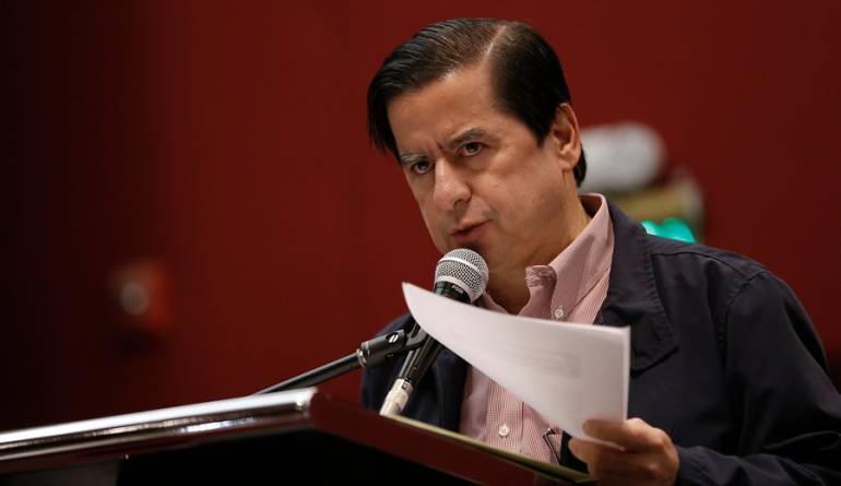 Gobierno radicará tres reformas para la implementación de los acuerdos Gobierno radicará tres reformas para la implementación de los acuerdos