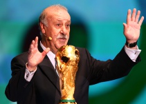 James es un gran jugador, pero tiene mucha competencia: Del Bosque