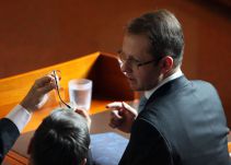 Fiscal general de Florida pide ordenar la detención del exministro Andrés Felipe Arias