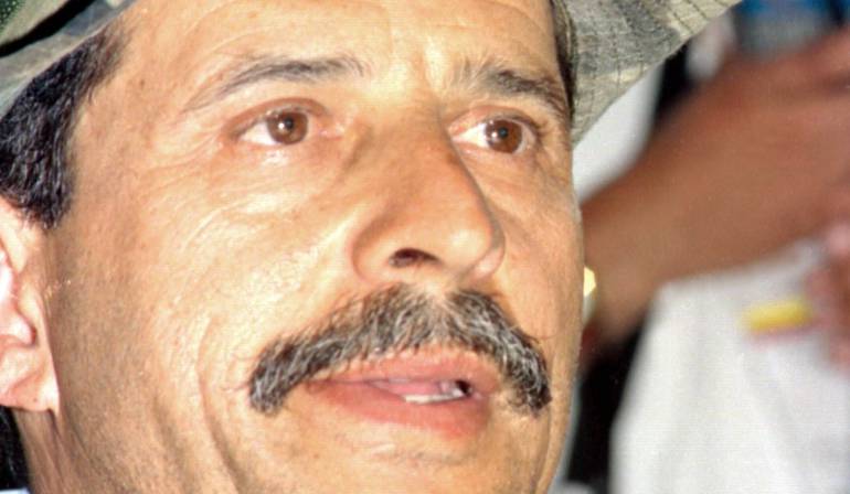 Así lucía Simón Trinidad durante las negociaciones de paz de las Farc con el gobierno Pastrana