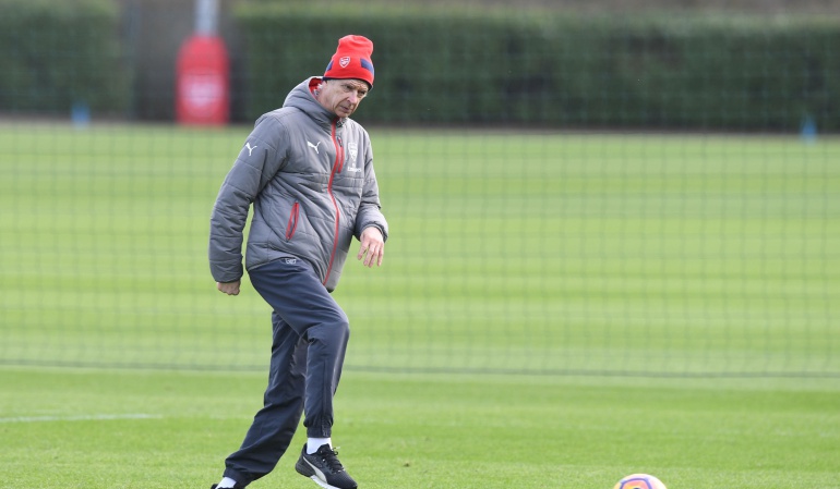 Wenger: Wenger insiste en que no quiere dejar el Arsenal y se descarta del Barcelona