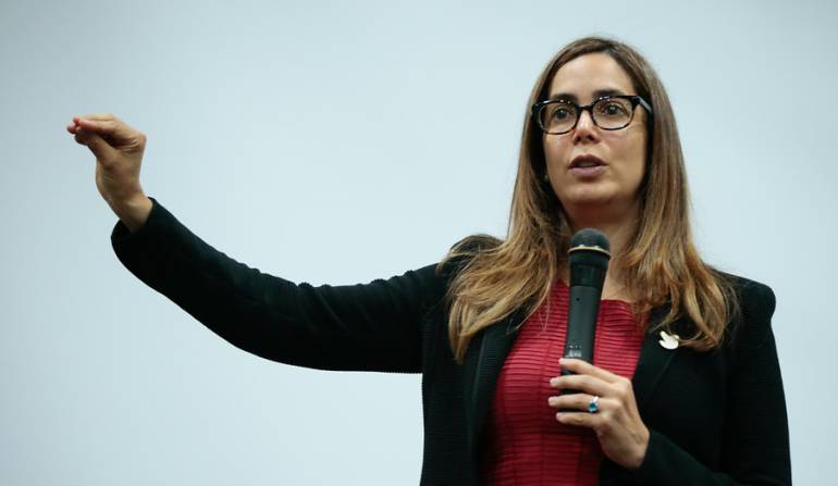 Procuraduría citará a declarar a la ex ministra Gina Parody por caso Odebrecht