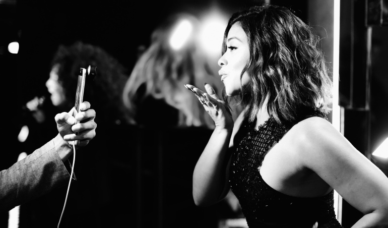 Gina Rodriguez durante una sesión de fotos.