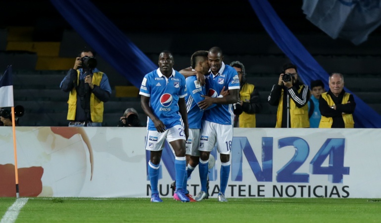 Millonarios 3-0 América: Noche mágica: Millonarios golea a América en El Campín