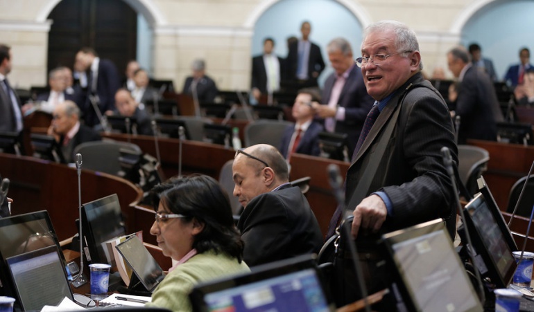 En Plenaria del Senado se lleva el último debate de la Jurisdicción Especial para la Paz.