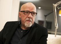 Paulo Coelho asegura que relee "El Alquimista" con regularidad