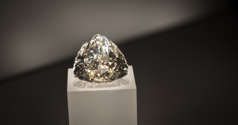 Imagen de un diamante de referencia.