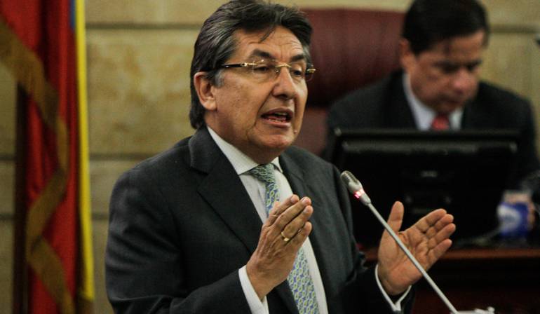 Néstor Humberto Martínez fiscal general de la Nación