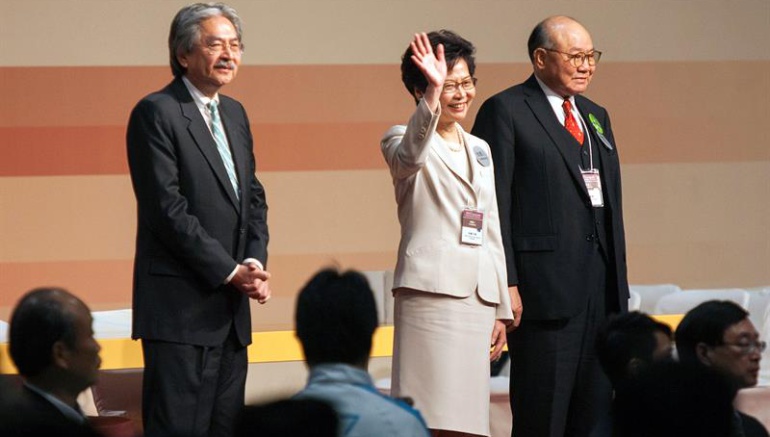 Carrie Lam es la nueva jefa de Gobierno de Hong Kong