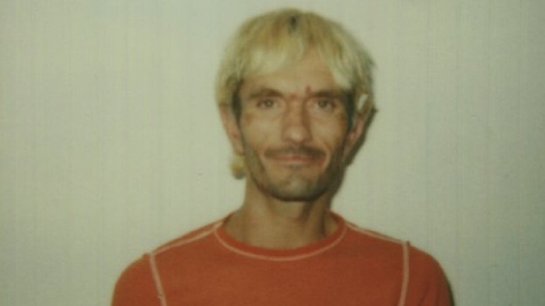 La vida de Khalil Rafati estaba siendo destruida por la drogadicción.