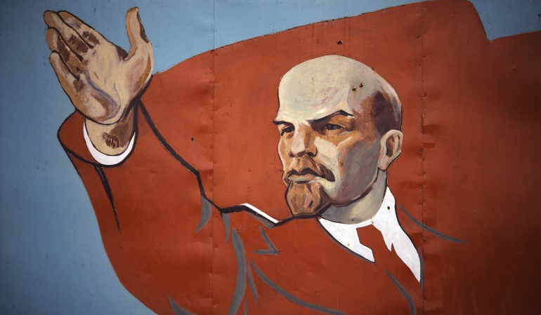 Un mural en honor al político ruso Vladímir Ilich Uliánov, "Lenin".