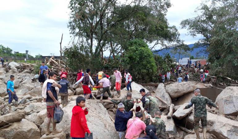 El baño y la osteocondrosis sheynogo del departamento de la columna vertebral