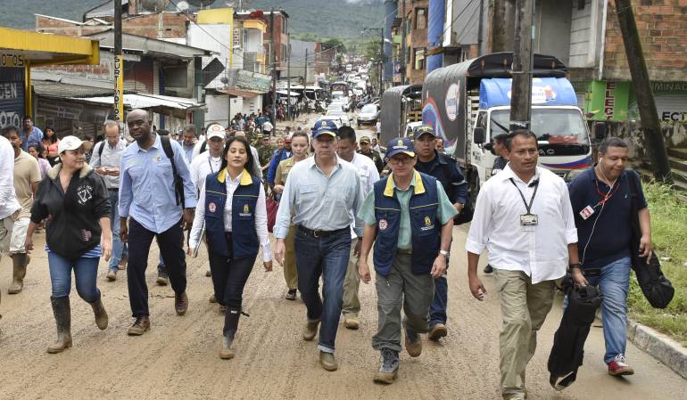El presidente Santos visitó la zona e hizo anuncios sobre el plan de ayuda a los damnificados