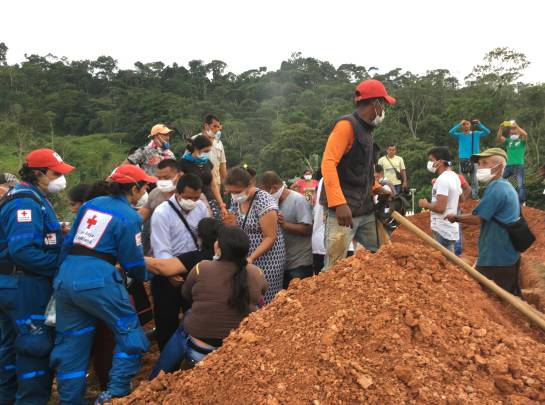 Avalancha en Mocoa: Las múltiples despedidas en el cementerio de Mocoa Avalancha en Mocoa: Las múltiples despedidas en el cementerio de Mocoa