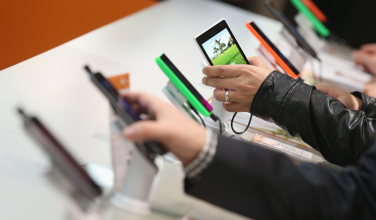 Los colombianos utilizan la tecnología para casi todos sus quehaceres diarios.