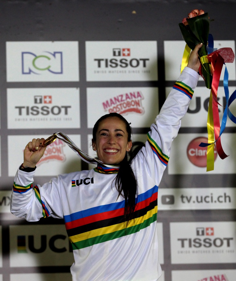 Mariana Pajón campeona en Copa Francia de BMX