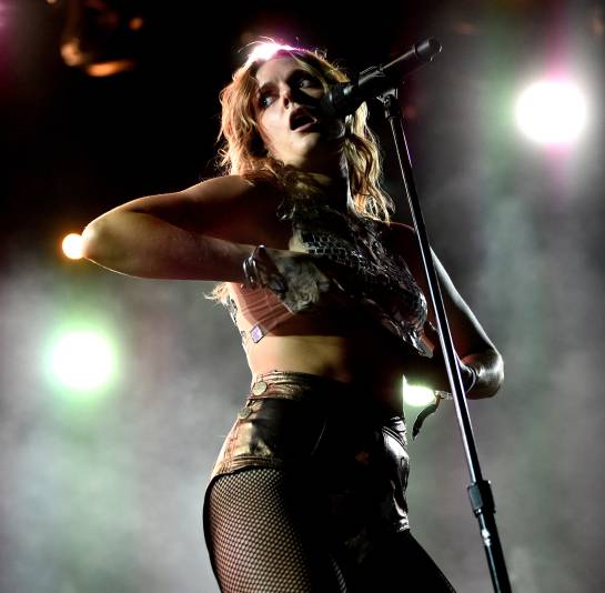 Tove Lo muestra los pechos en Coachella: El inesperado destape de Tove Lo en Coachella Tove Lo muestra los pechos en Coachella: El inesperado destape de Tove Lo en Coachella
