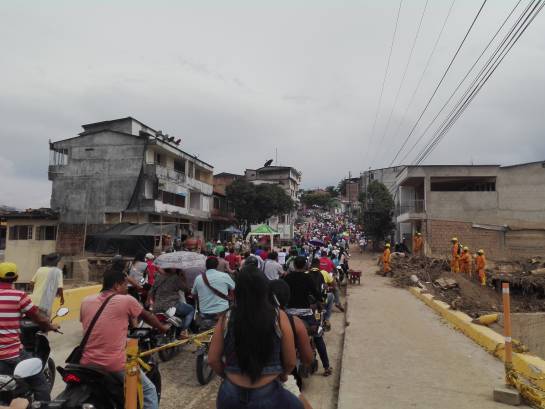 Mocoa: Comerciantes damnificados en Mocoa marcharon por la difícil situación económica del municipio Mocoa: Comerciantes damnificados en Mocoa marcharon por la difícil situación económica del municipio