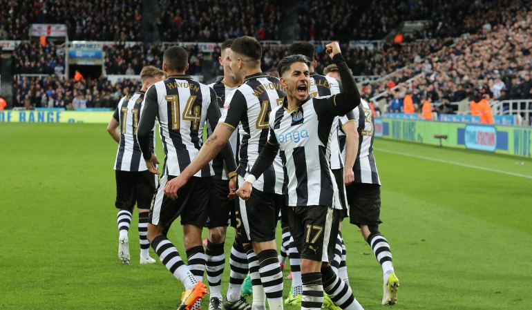 El histórico Newcastle regresa a la Liga Inglesa tras un año de ausencia