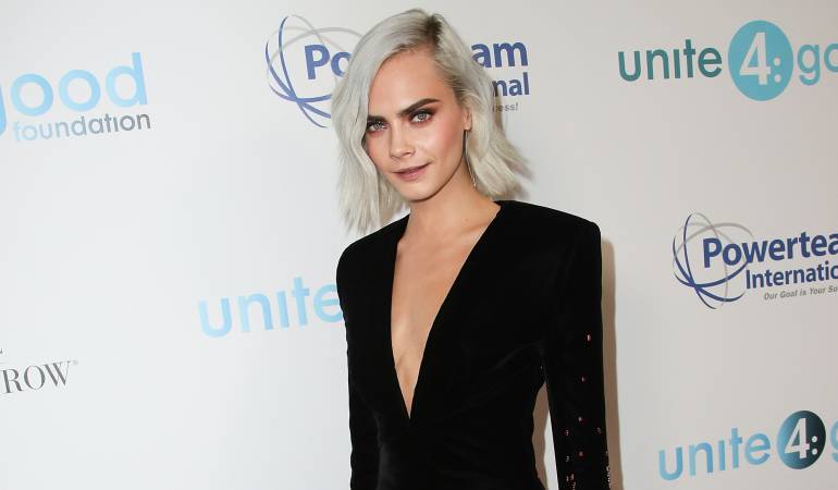 Cara Delevingne impacta con su cambio de look