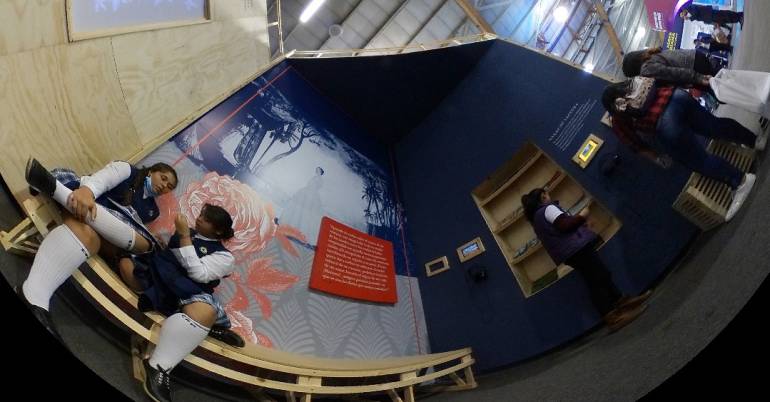 Día del Trabajo a ritmo de lectura y debate en la Feria del Libro de Bogotá