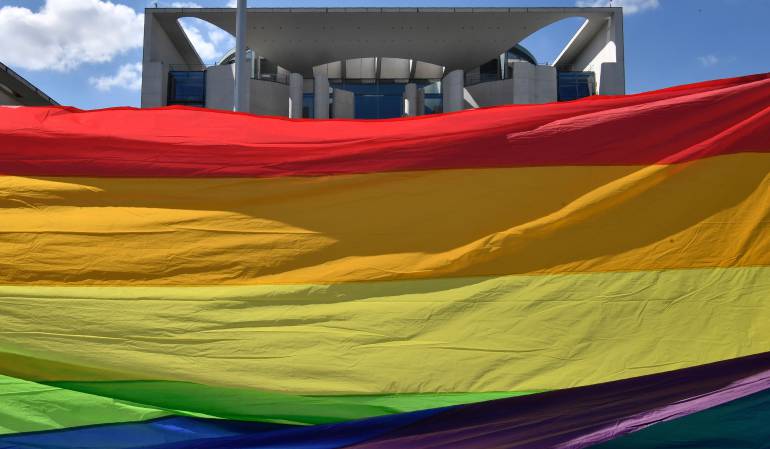 Tratamientos médicos para curar a homosexualidad: Los controvertidos tratamientos que médicos usan en Rusia para "curar la homosexualidad"