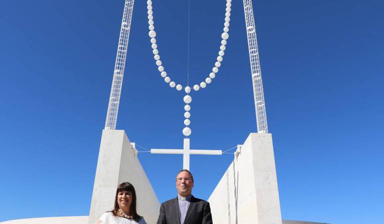 El pontífice visitará el santuario con ocasión del centenario de la aparición de la virgen a tres pastorcitos.