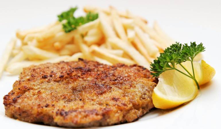 Carne empanada y frita, eso es una milanesa.