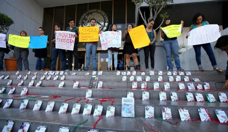 Protestas de periodistas contra los actos de violencia hacia la prensa en México