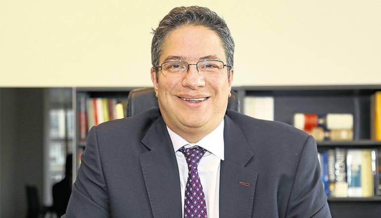 Director de la Dian, Santiago Rojas.