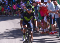 Nairo se recupera de una caída y termina segundo en la etapa 15