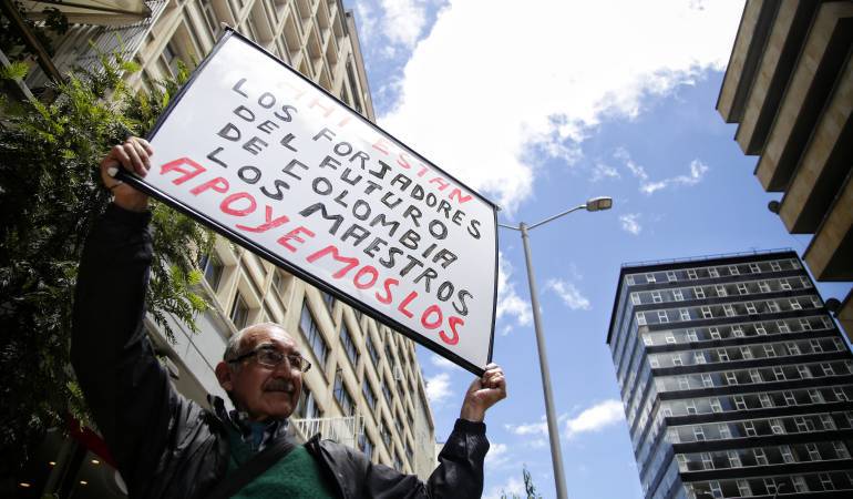 paro de profesores: Docentes esperan que Gobierno acepte sus peticiones para levantar paro