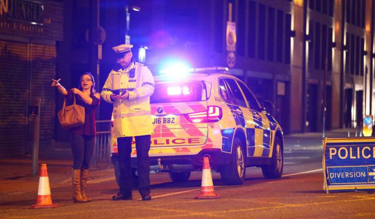 Las autoridades acordonaron el área y evacuaron a los miles de asistentes al concierto de la cantante estadounidense.