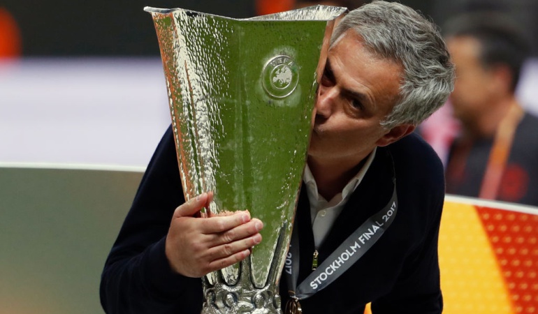 Mourinho cuarto título continental DT: Mourinho gana su cuarto título continental y el 25 en su carrera como DT