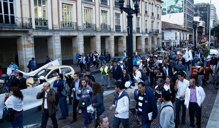 Congreso aprueba ampliar jornada nocturna una hora