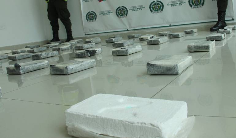 Incautación de droga en puerto colombiano: Policía y Ejército incautan 15 toneladas de cocaína en Tumaco este año