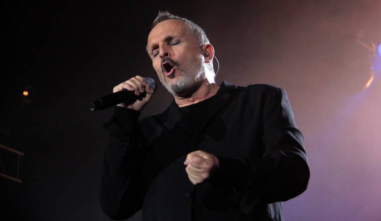 Miguel Bosé en concierto en Bogotá