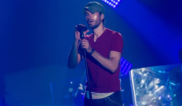Enrique Iglesias.